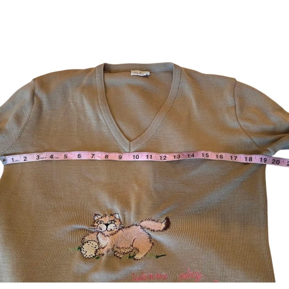 Vintage Women's Tan V Neck Long Sleeve Sweater Cat Kitten Embroidered Graphic - Picture 4 of 8